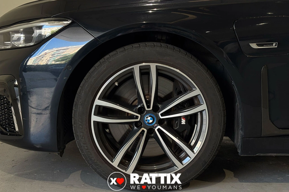 BMW Serie 7 G11 2019 745e auto